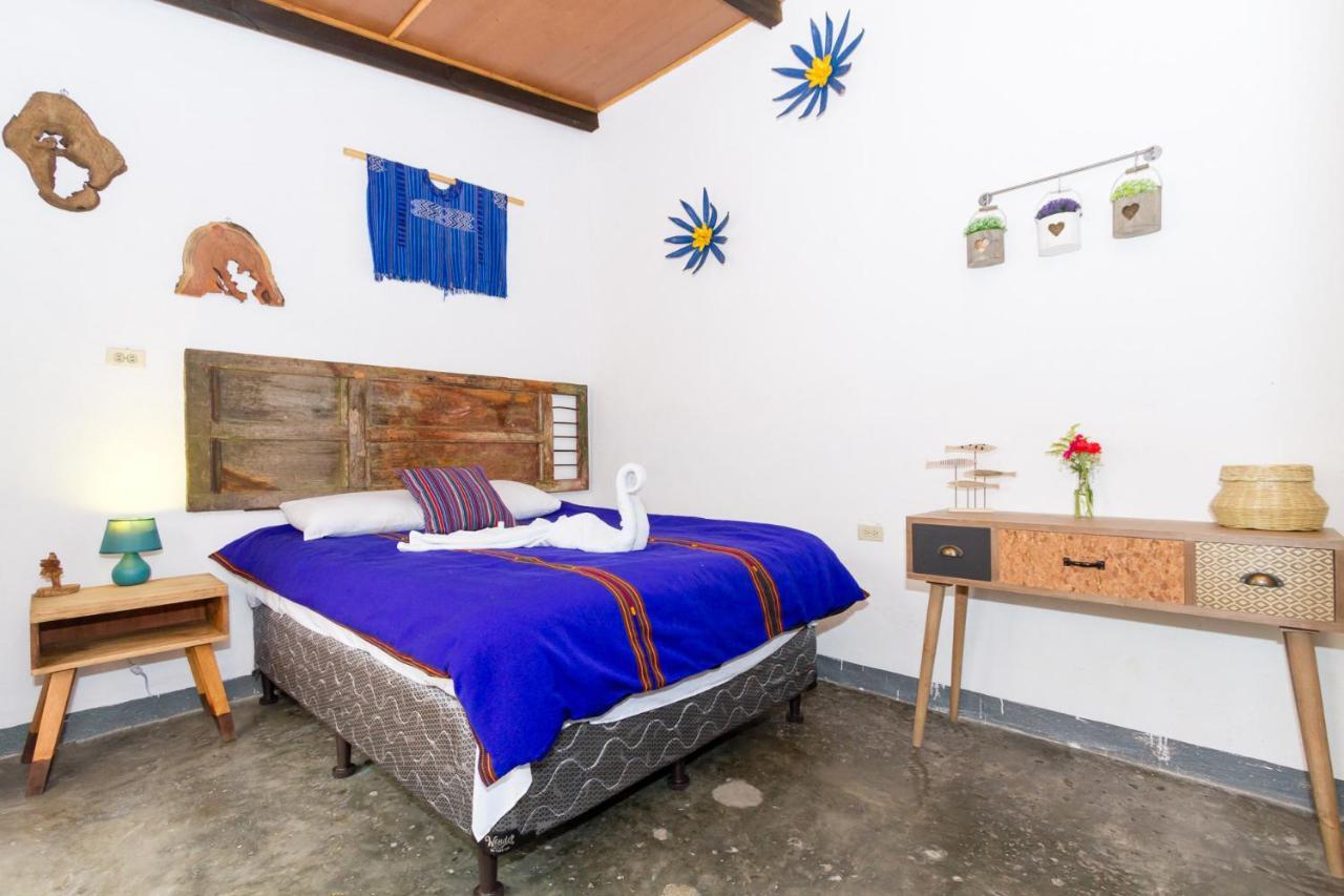 Casa Tamarindo Bed & Breakfast Antigua ภายนอก รูปภาพ