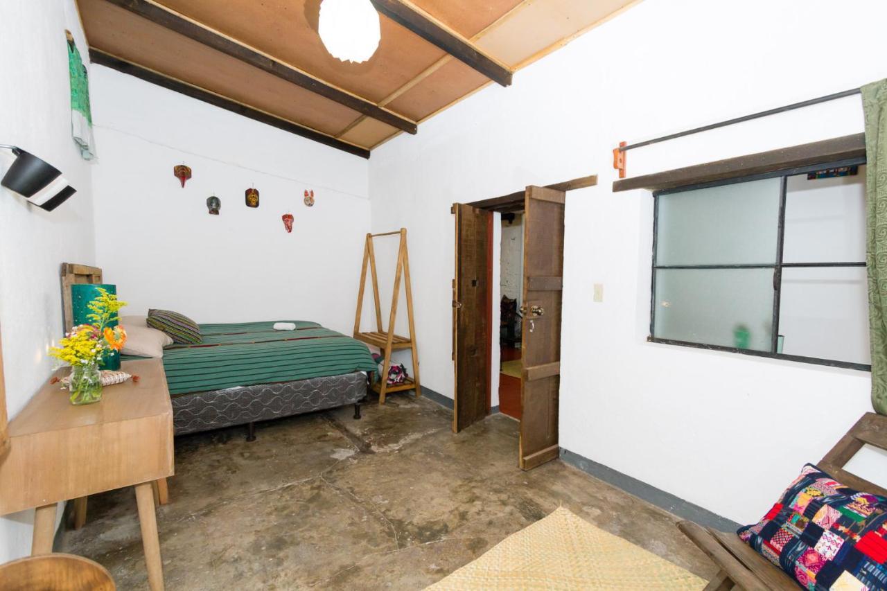Casa Tamarindo Bed & Breakfast Antigua ภายนอก รูปภาพ